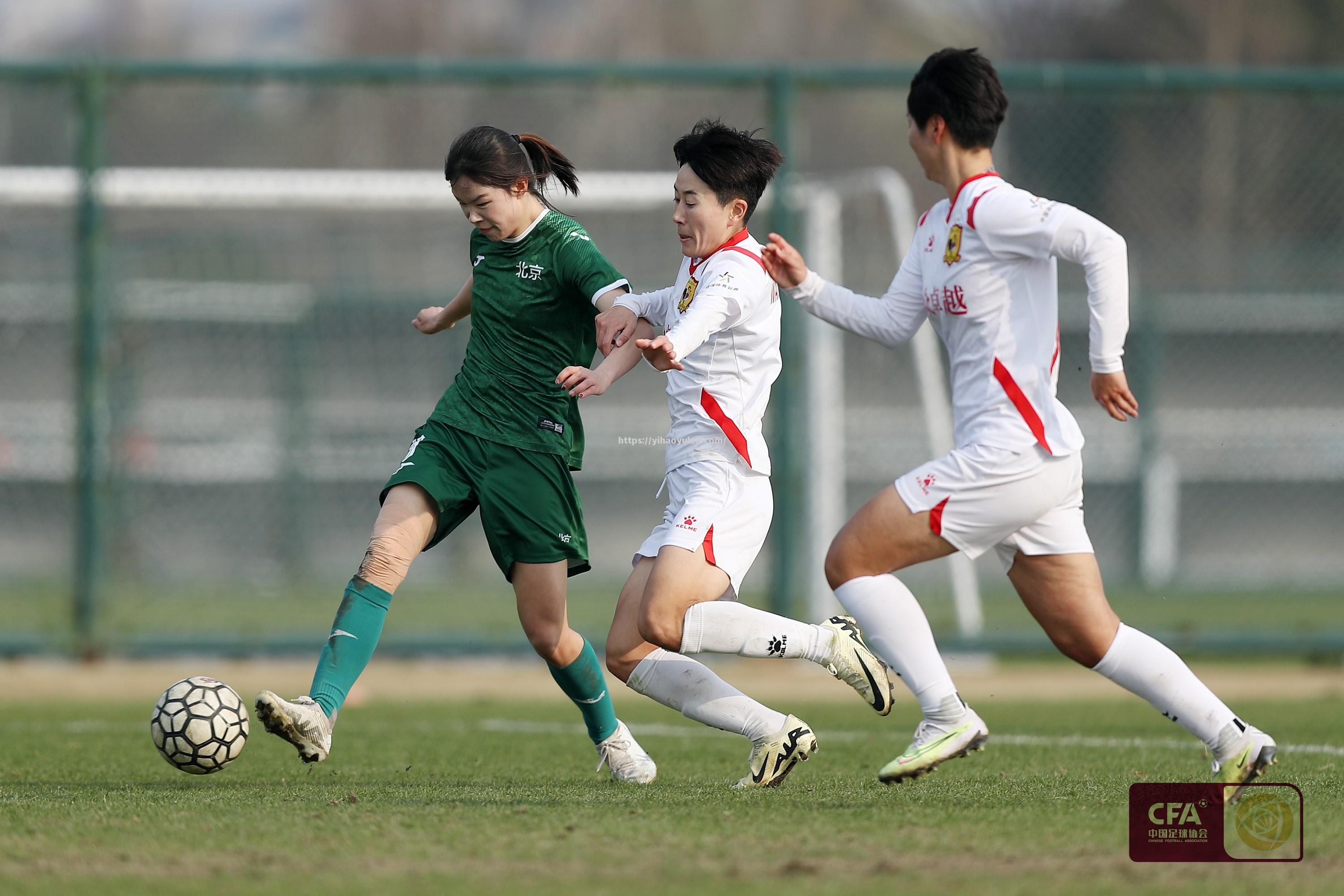 中国女子足球队在国际赛场大放异彩